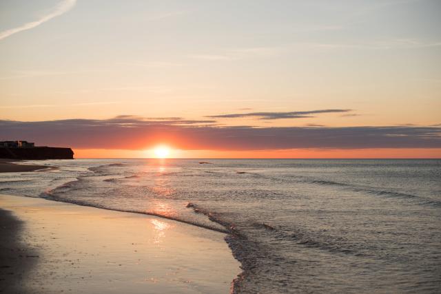 Anne Victoria Photography Photo of a beach at sunset on PEI.